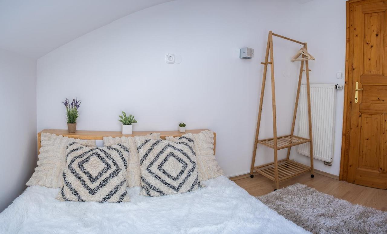 Appartement Sziklai Apartman à Veszprém Extérieur photo